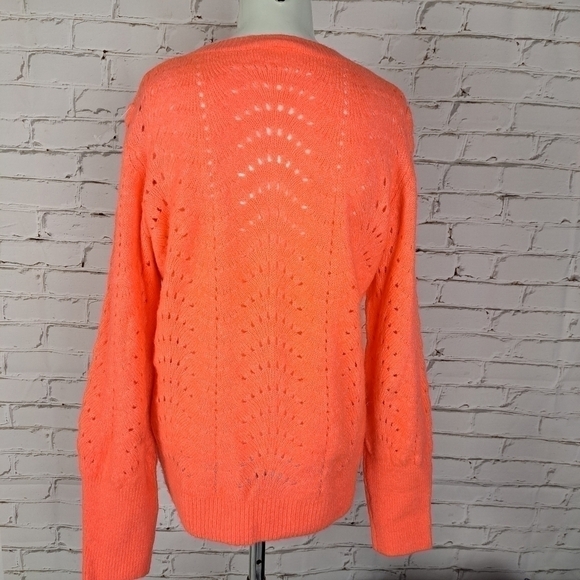 GAP Pointelle Coral Sweater - Picture 6 of 10